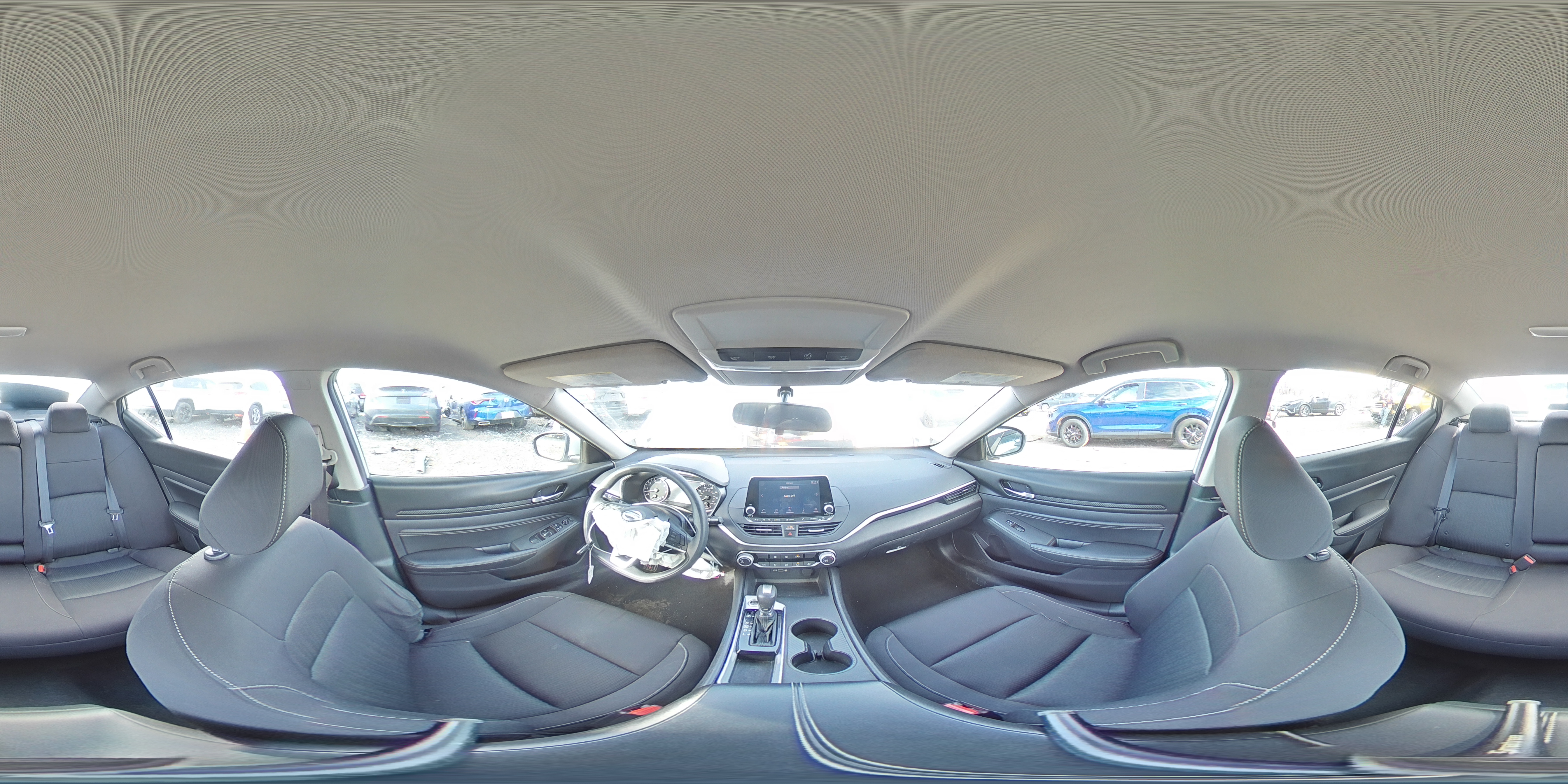 2020 Nissan Altima - Image 13