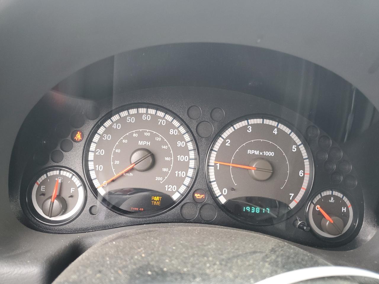 2005 Jeep Liberty (North America) - Image 9