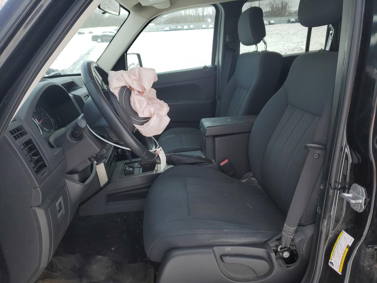 2012 Jeep Liberty (North America) - Image 7