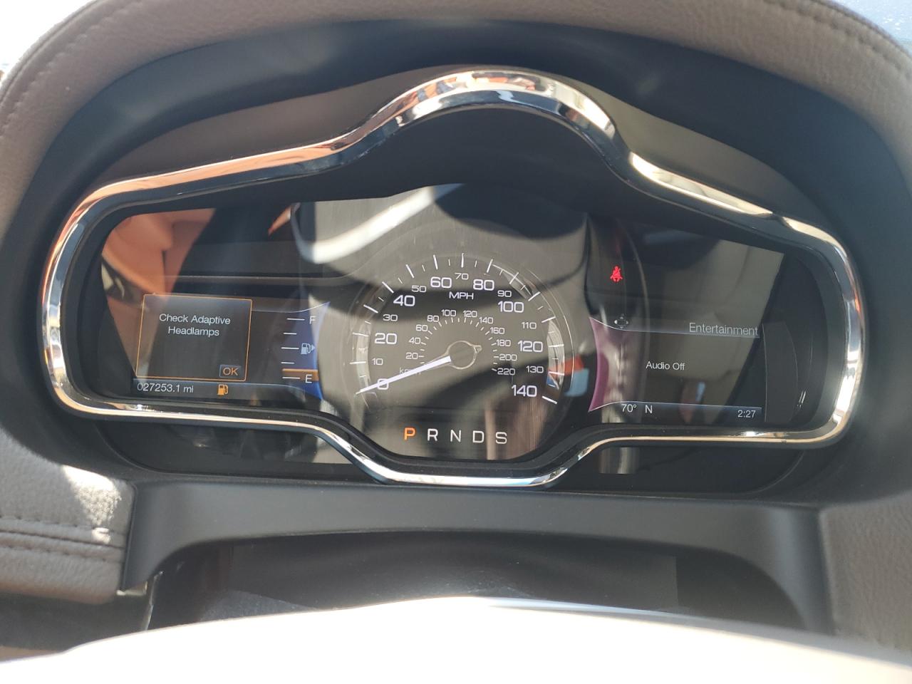 2019 Lincoln MKT - Image 9