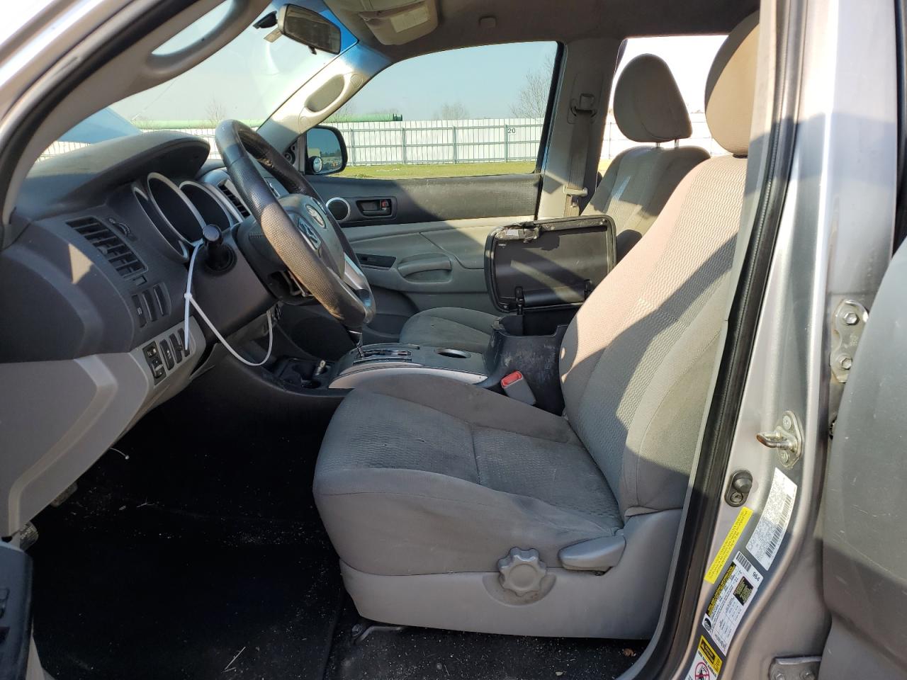2014 Toyota Tacoma - Image 7