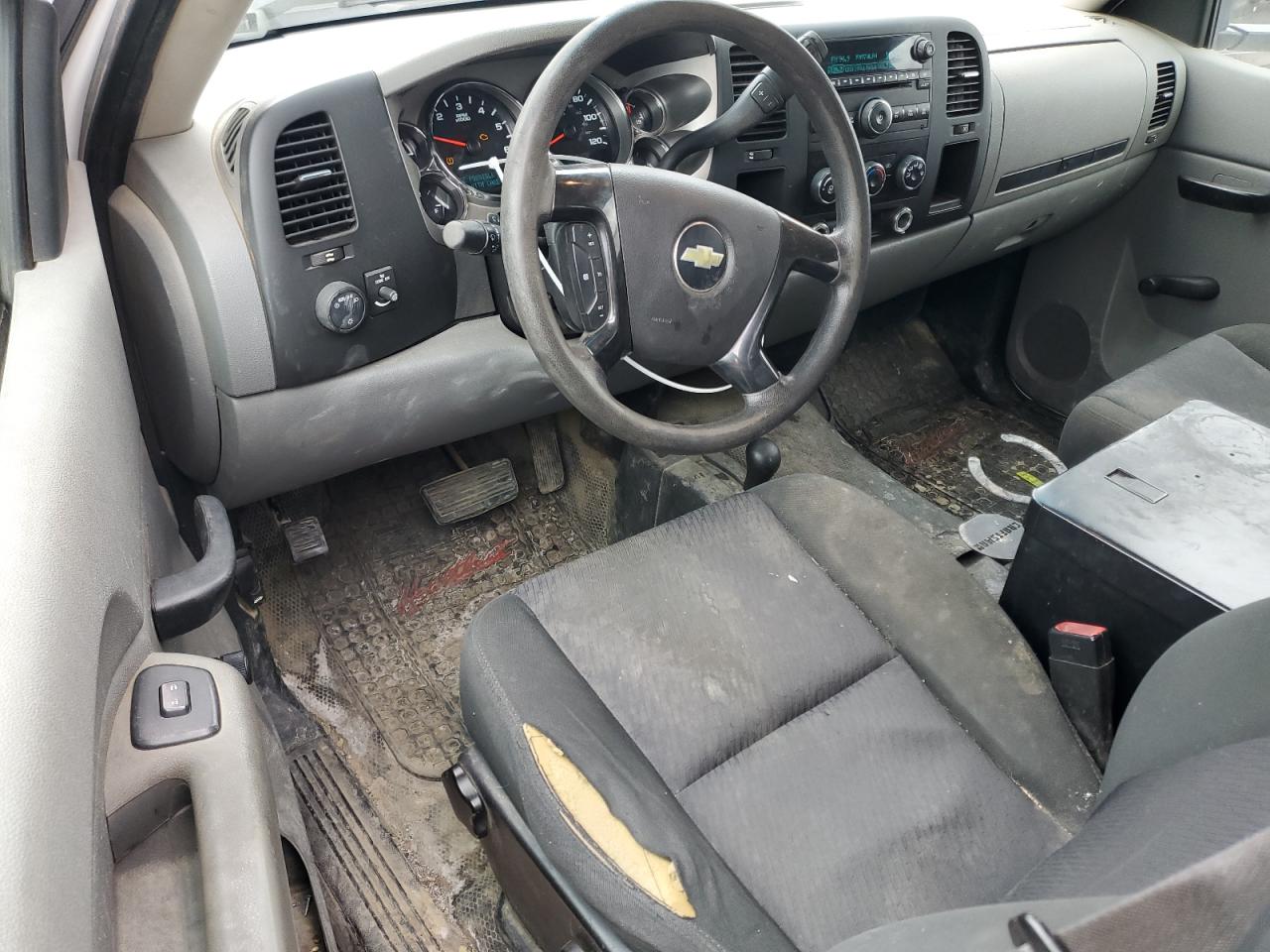 2013 Chevrolet Silverado - Image 8