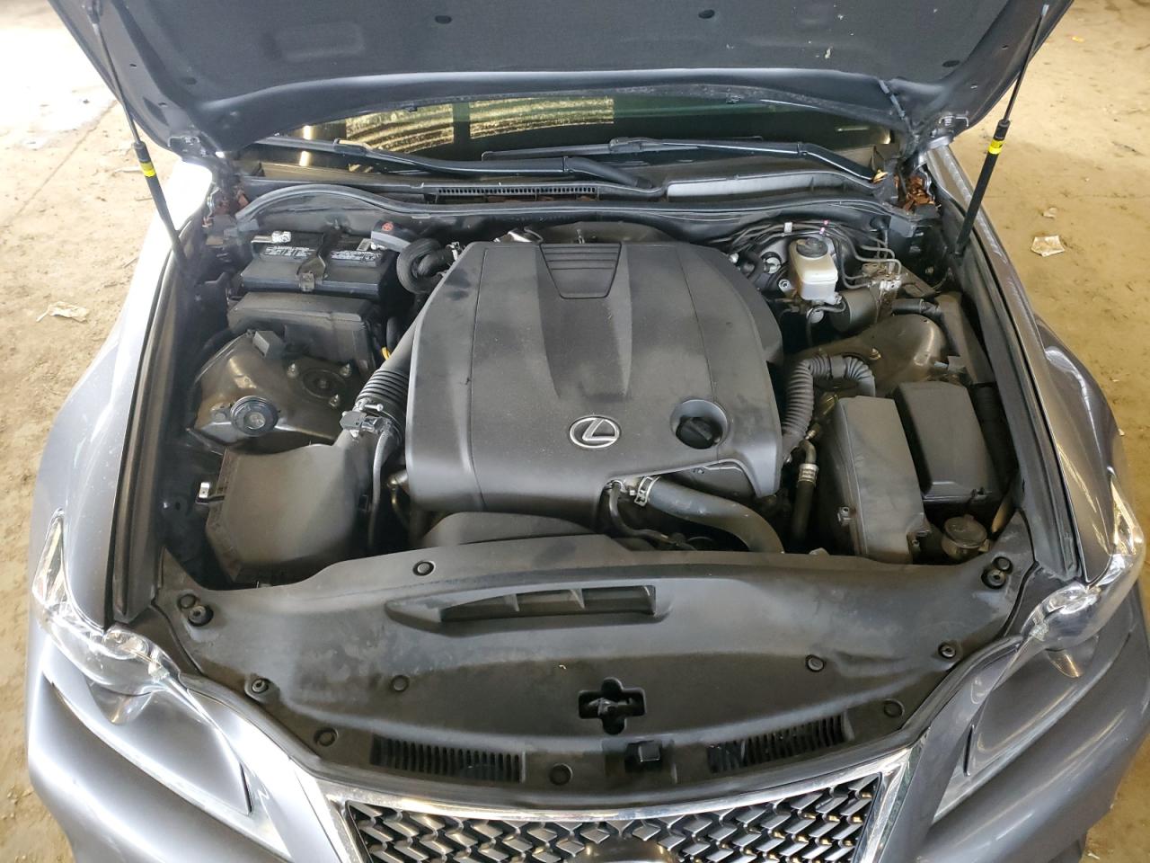2014 Lexus IS - Image 11