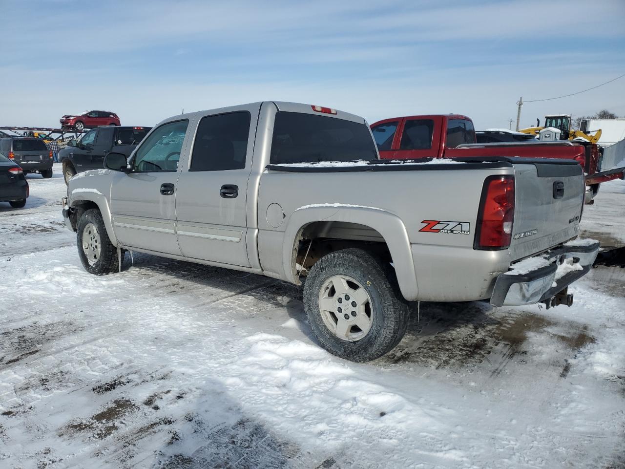 2005 Chevrolet Silverado - Image 2
