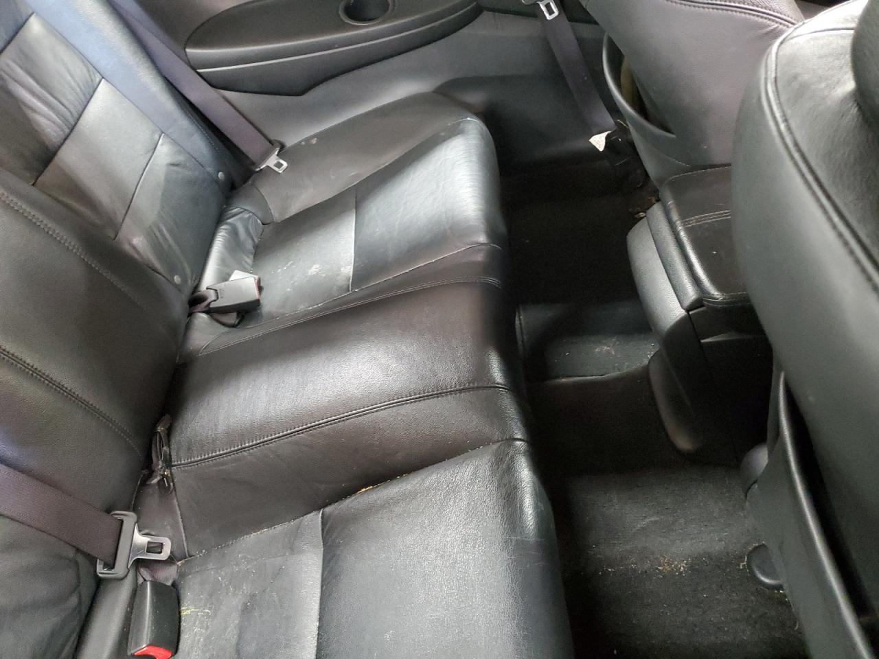 2009 Honda Accord - Image 11