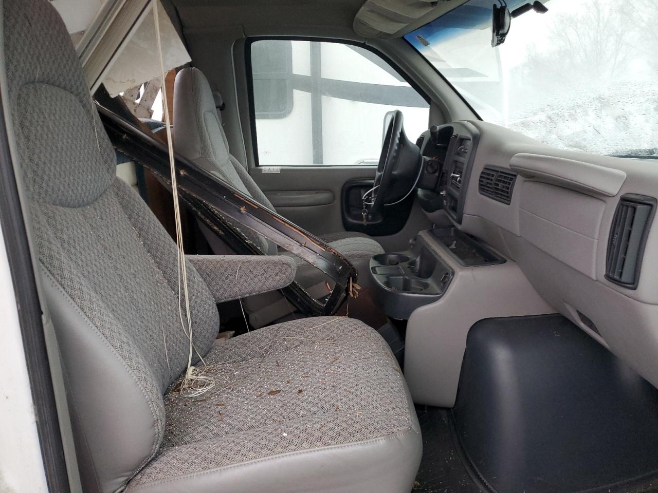 1998 Chevrolet Express - Image 5
