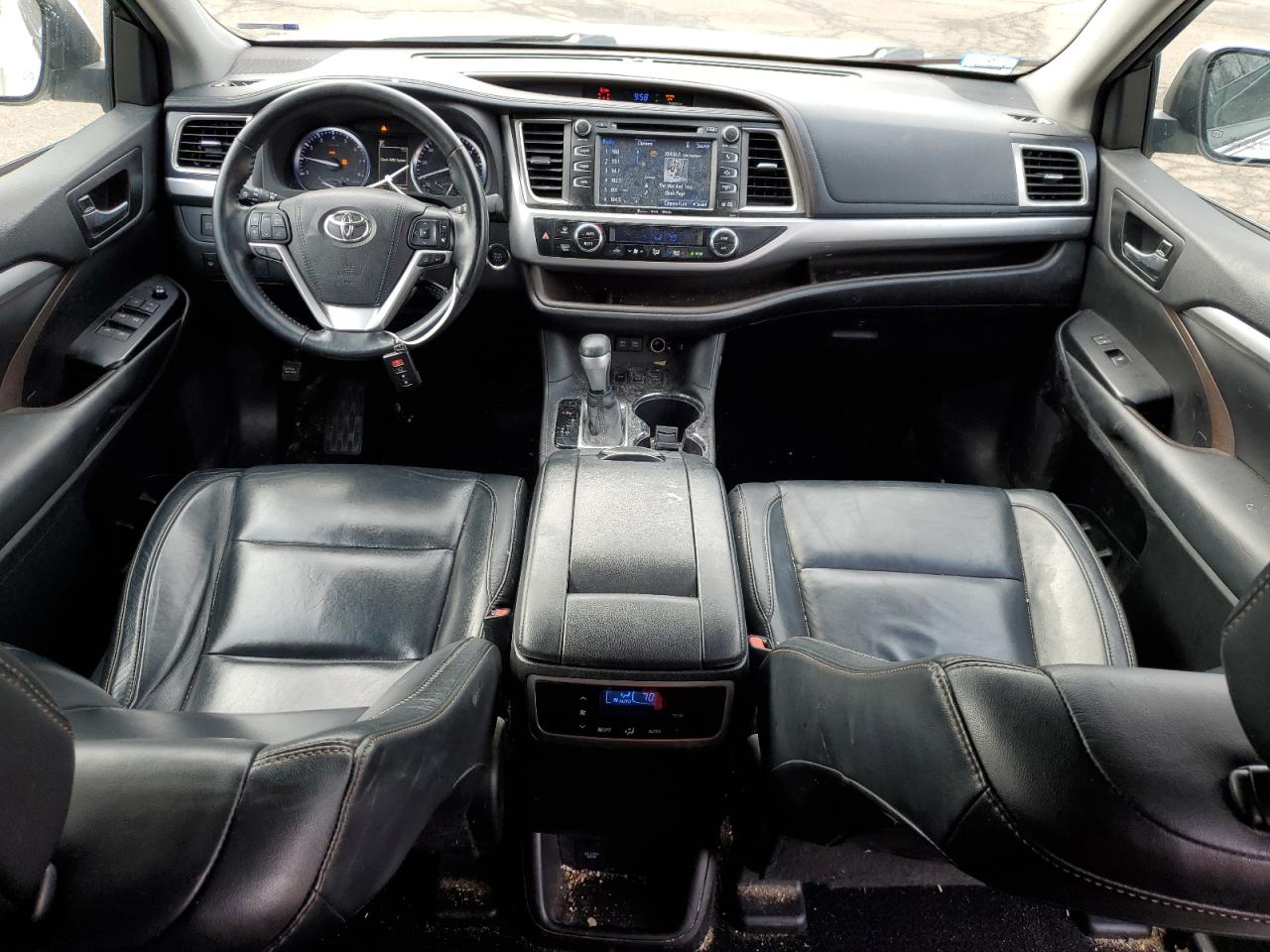 2018 Toyota Highlander - Image 8
