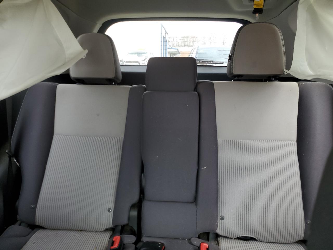 2014 Toyota RAV 4 - Image 10