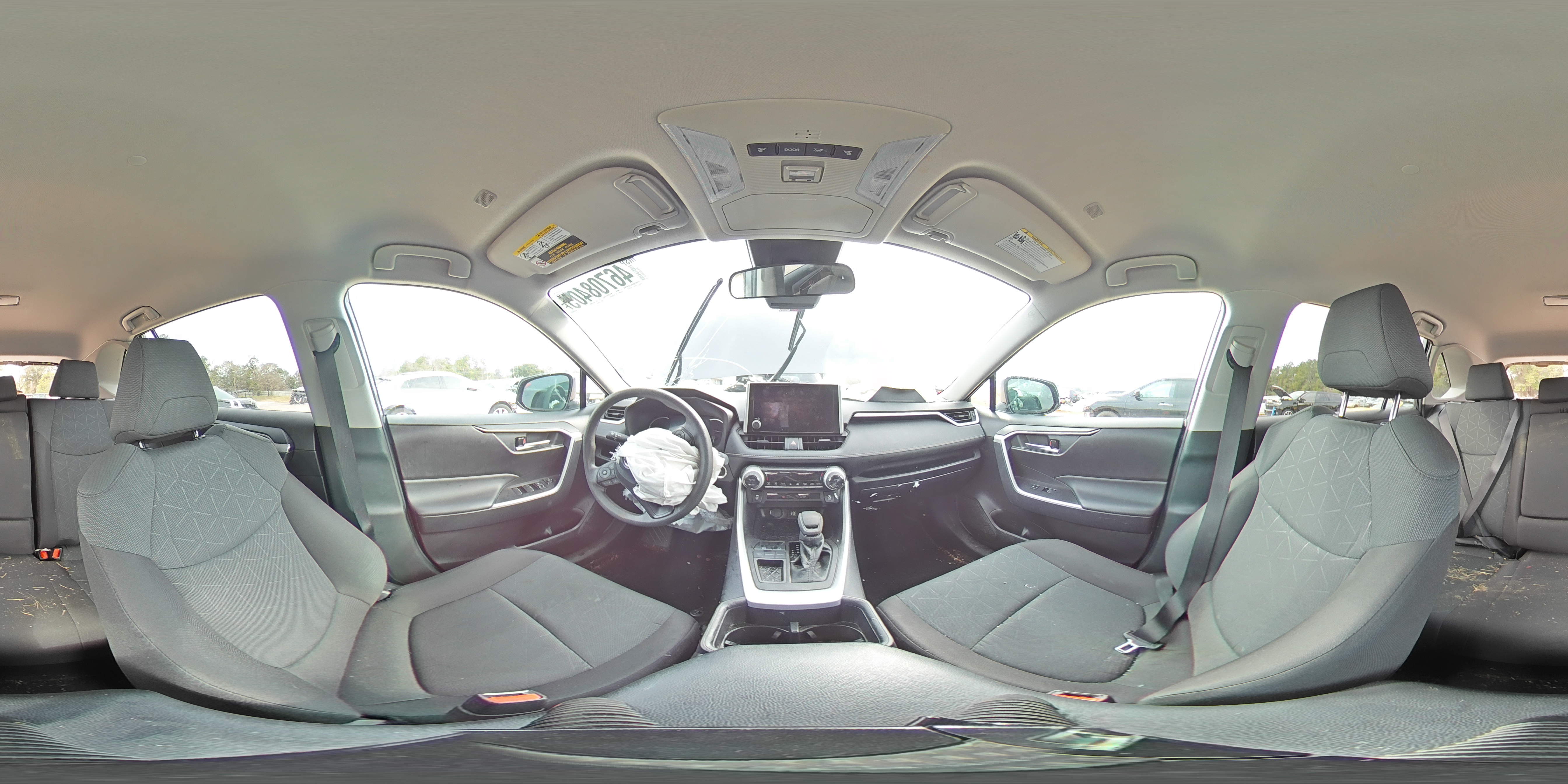 2024 Toyota RAV 4 - Image 14