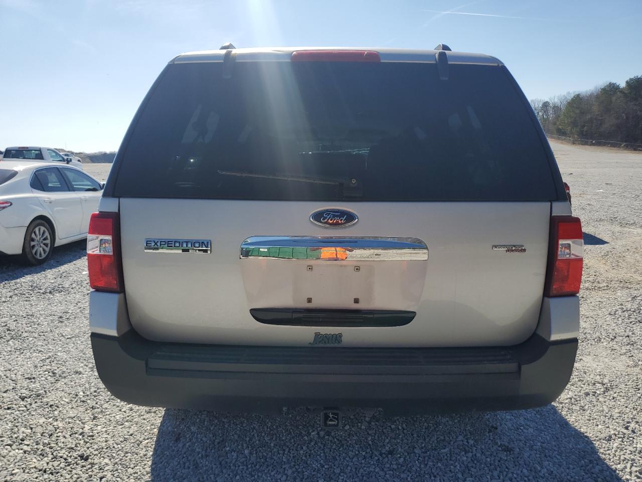 2007 Ford Expedition - Image 6