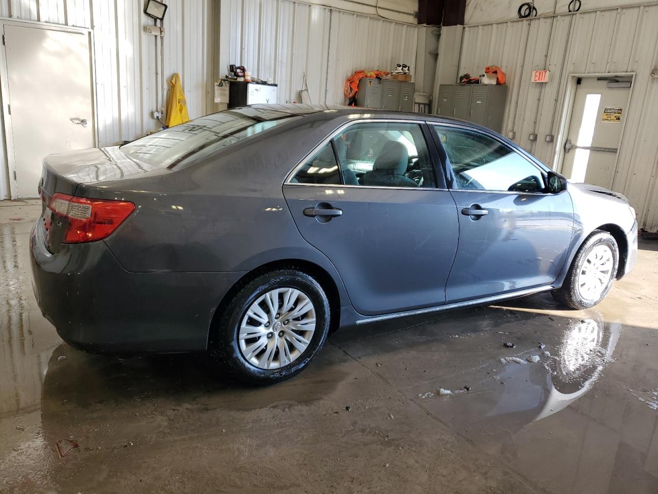 2012 Toyota Camry - Image 3