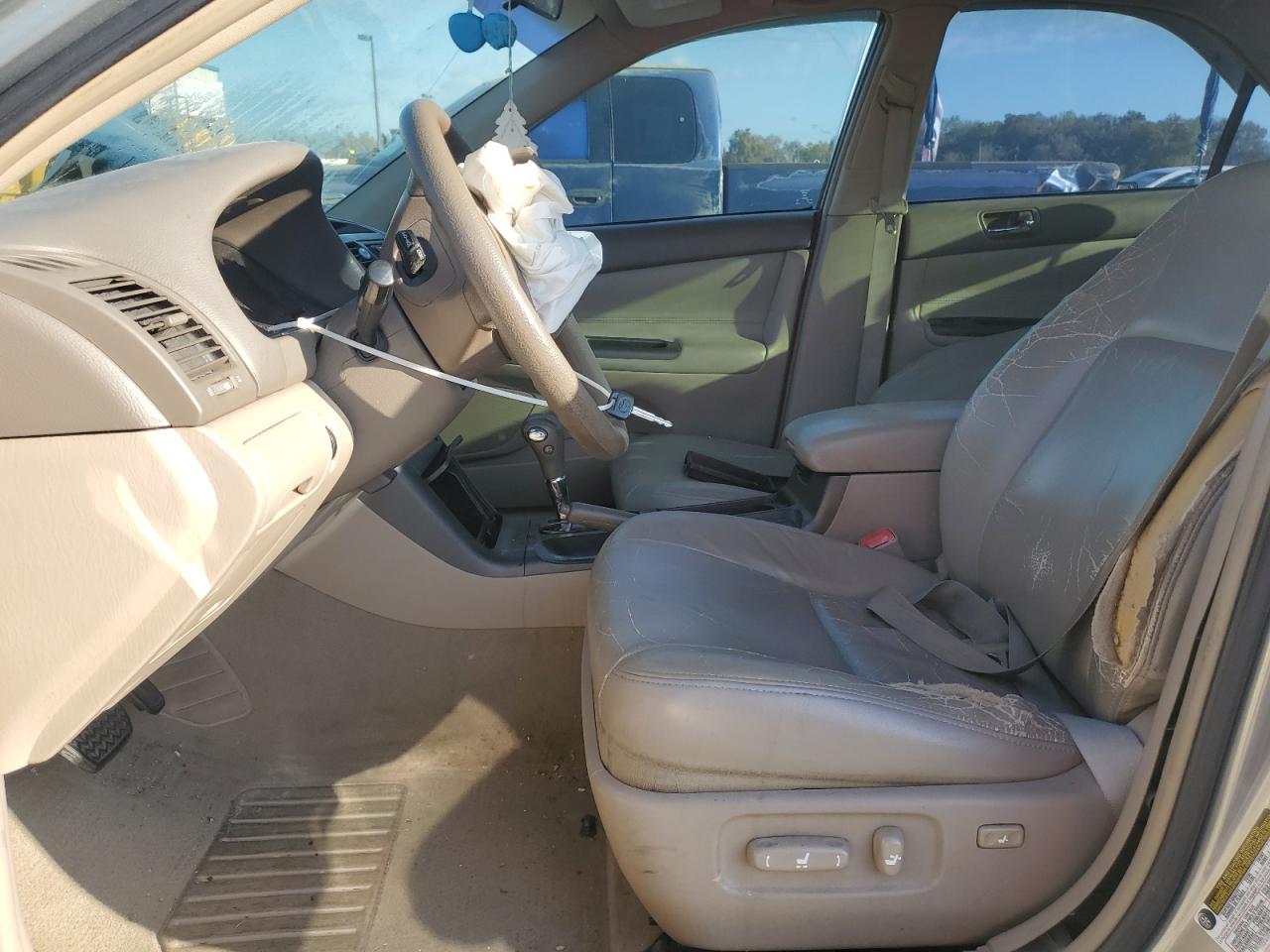 2005 Toyota Camry - Image 7