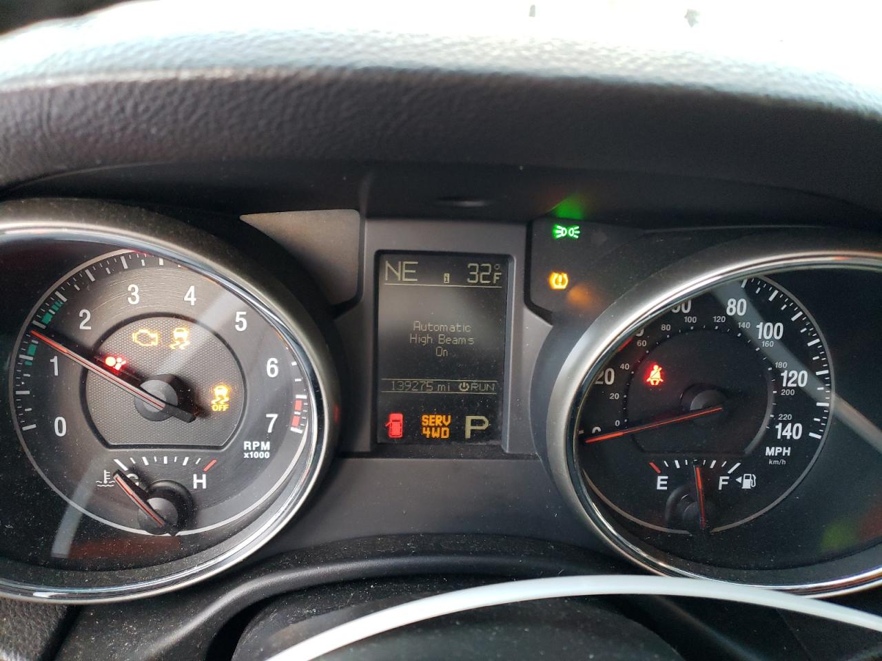 2011 Jeep Grand Cherokee - Image 9