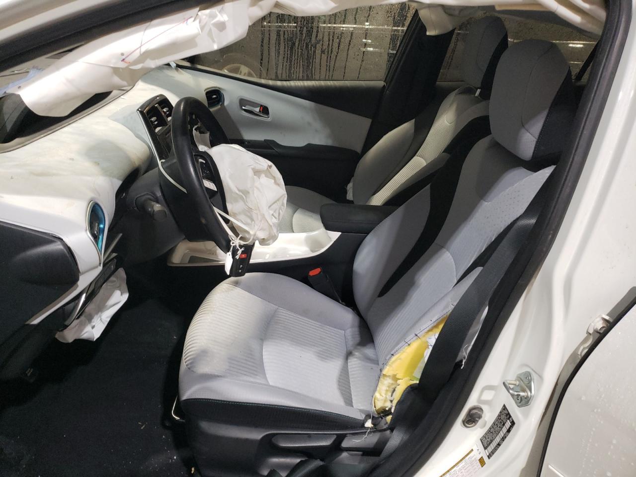 2017 Toyota Prius - Image 7