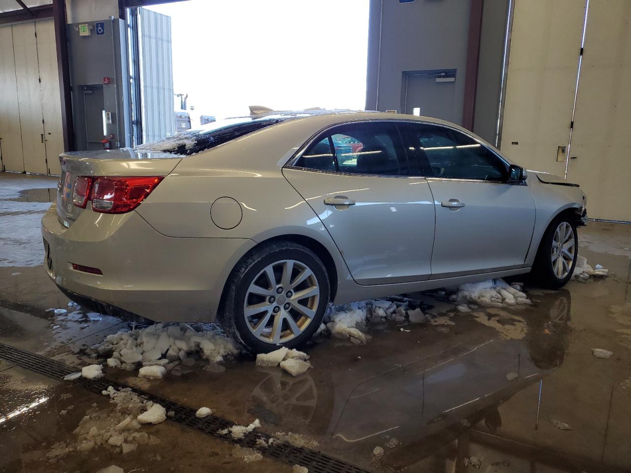 2015 Chevrolet Malibu - Image 3