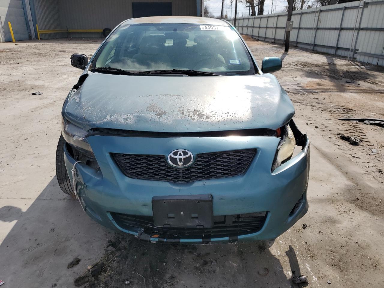 2010 Toyota Corolla - Image 5