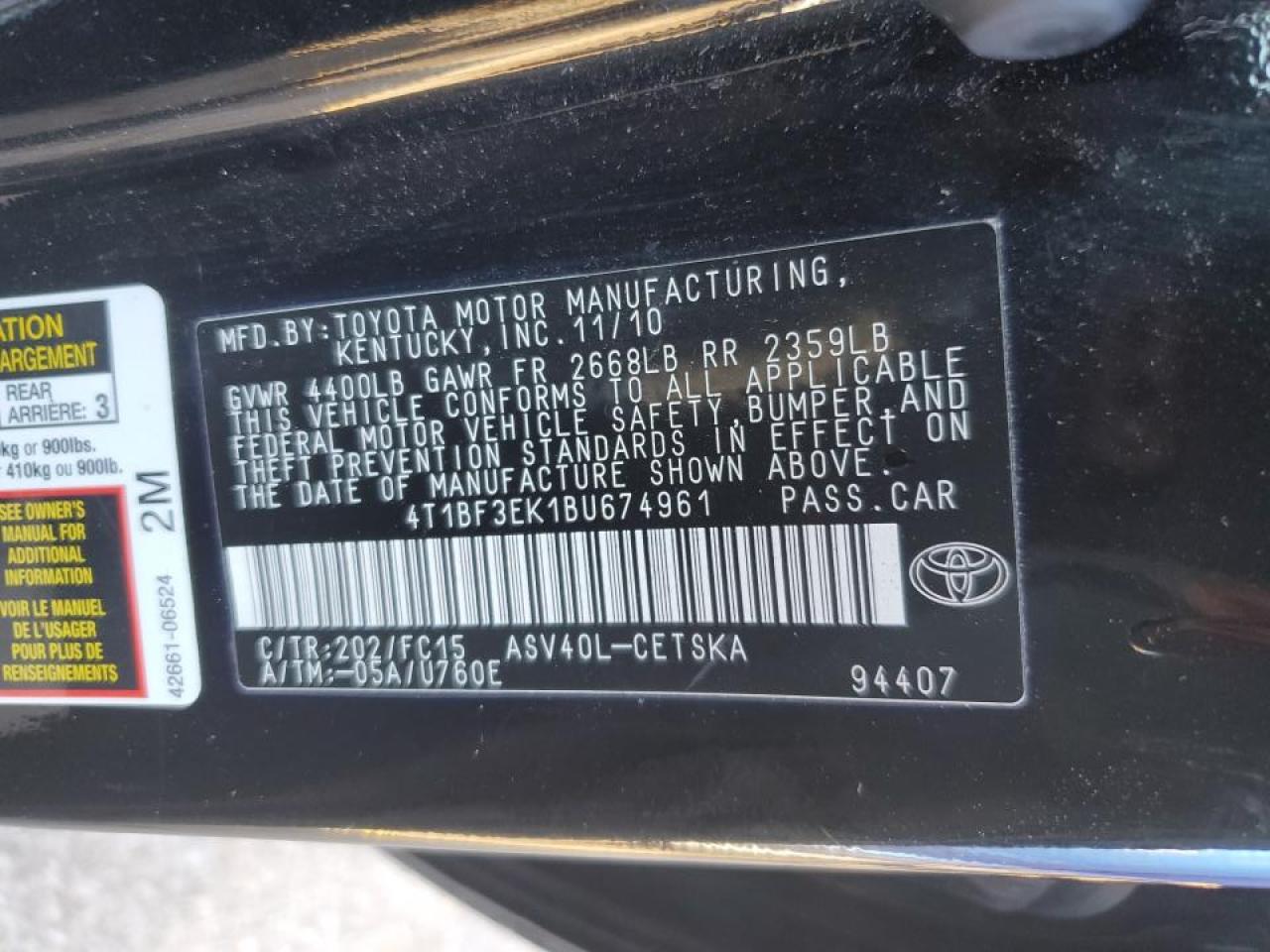 2011 Toyota Camry - Image 12