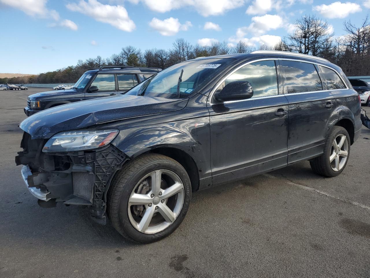 2015 Audi Q7 - Image 1