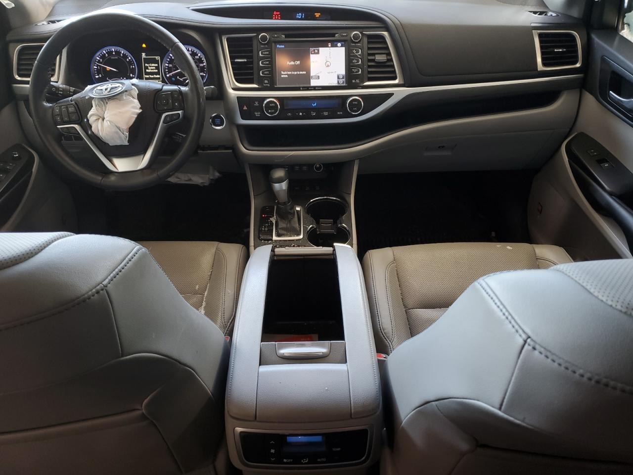 2019 Toyota Highlander - Image 8