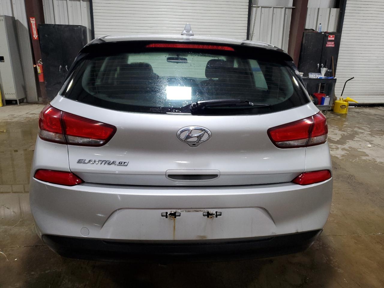2018 Hyundai Elantra - Image 6