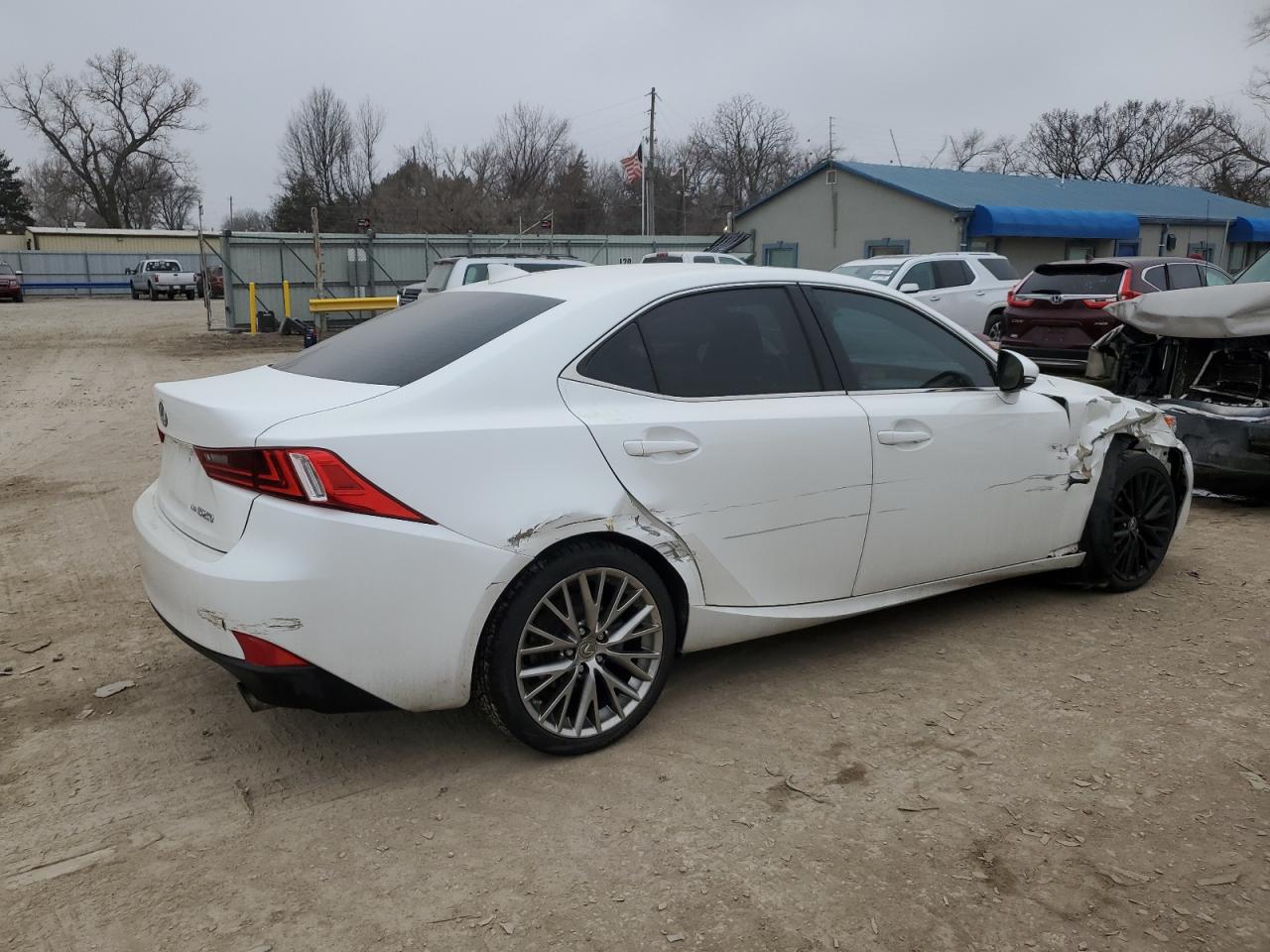 2015 Lexus IS - Image 3