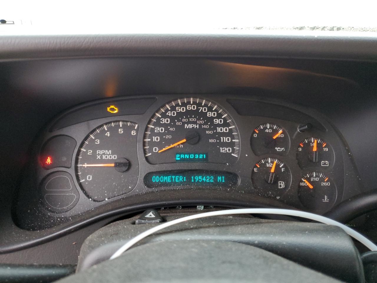 2003 Chevrolet Silverado - Image 9