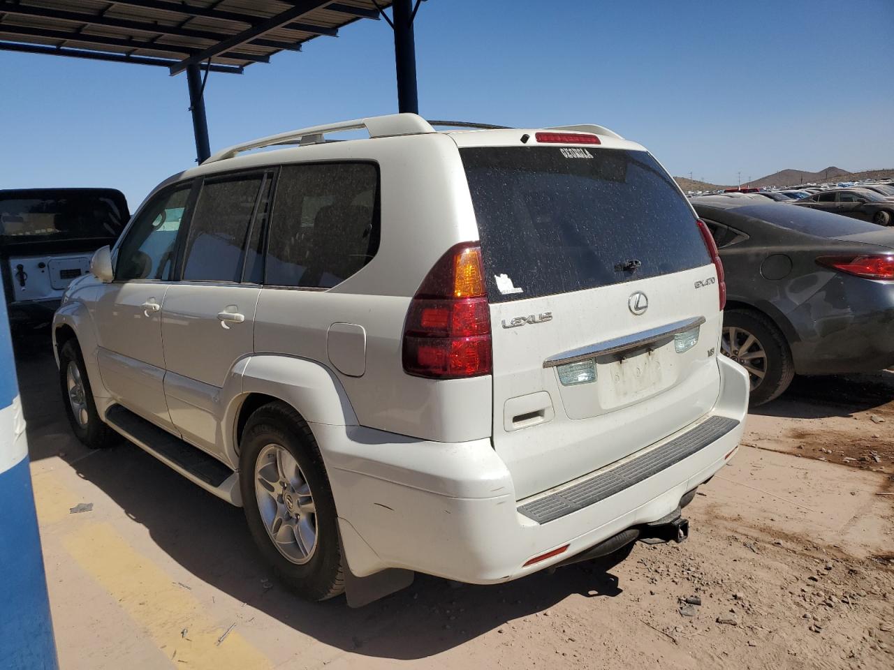 2005 Lexus GX - Image 2