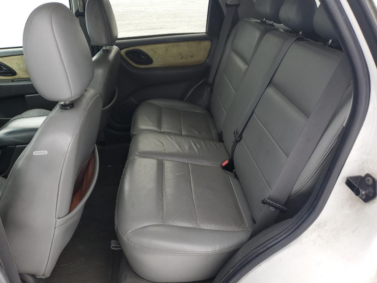 2005 Ford Escape - Image 10