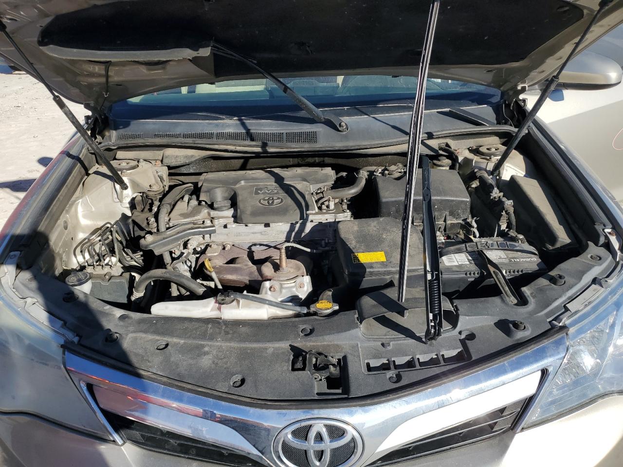 2013 Toyota Camry - Image 11