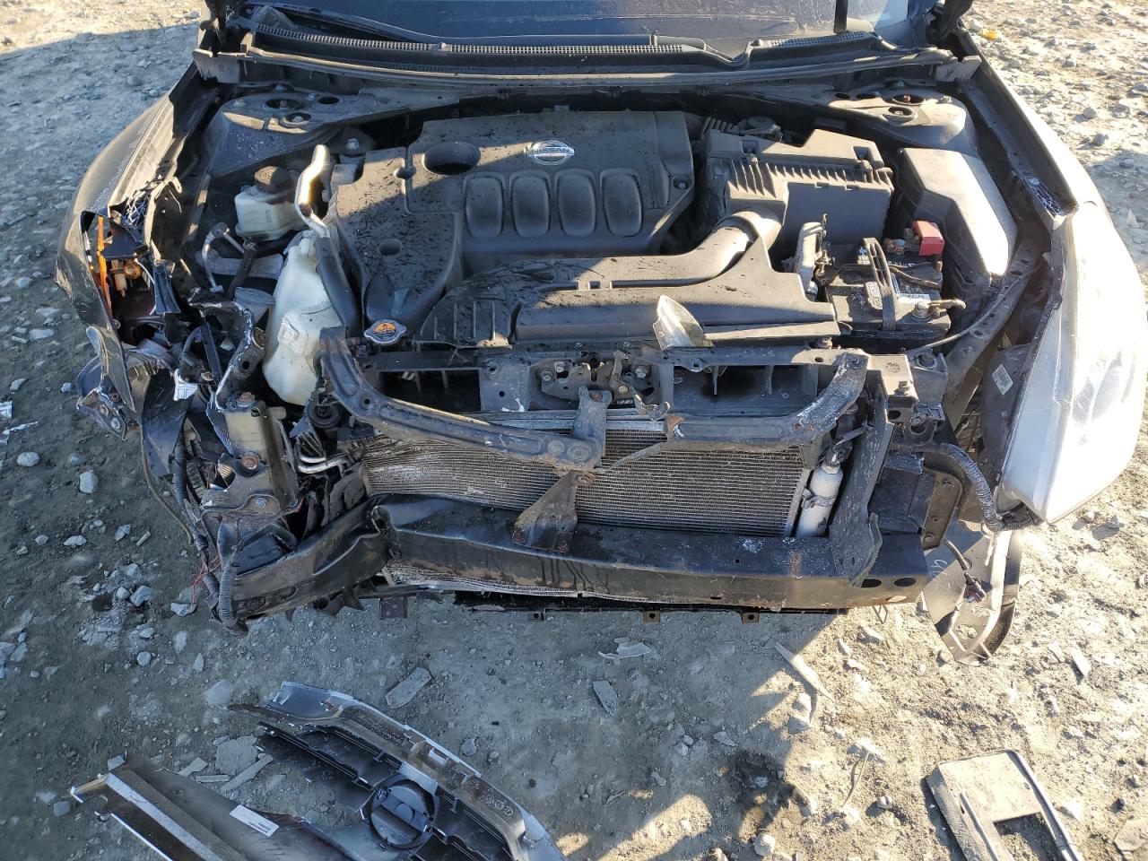2012 Nissan Altima - Image 12