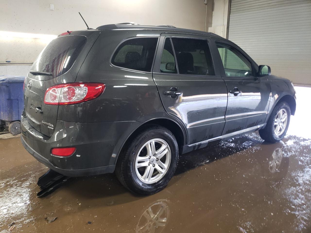 2011 Hyundai Santa Fe - Image 3