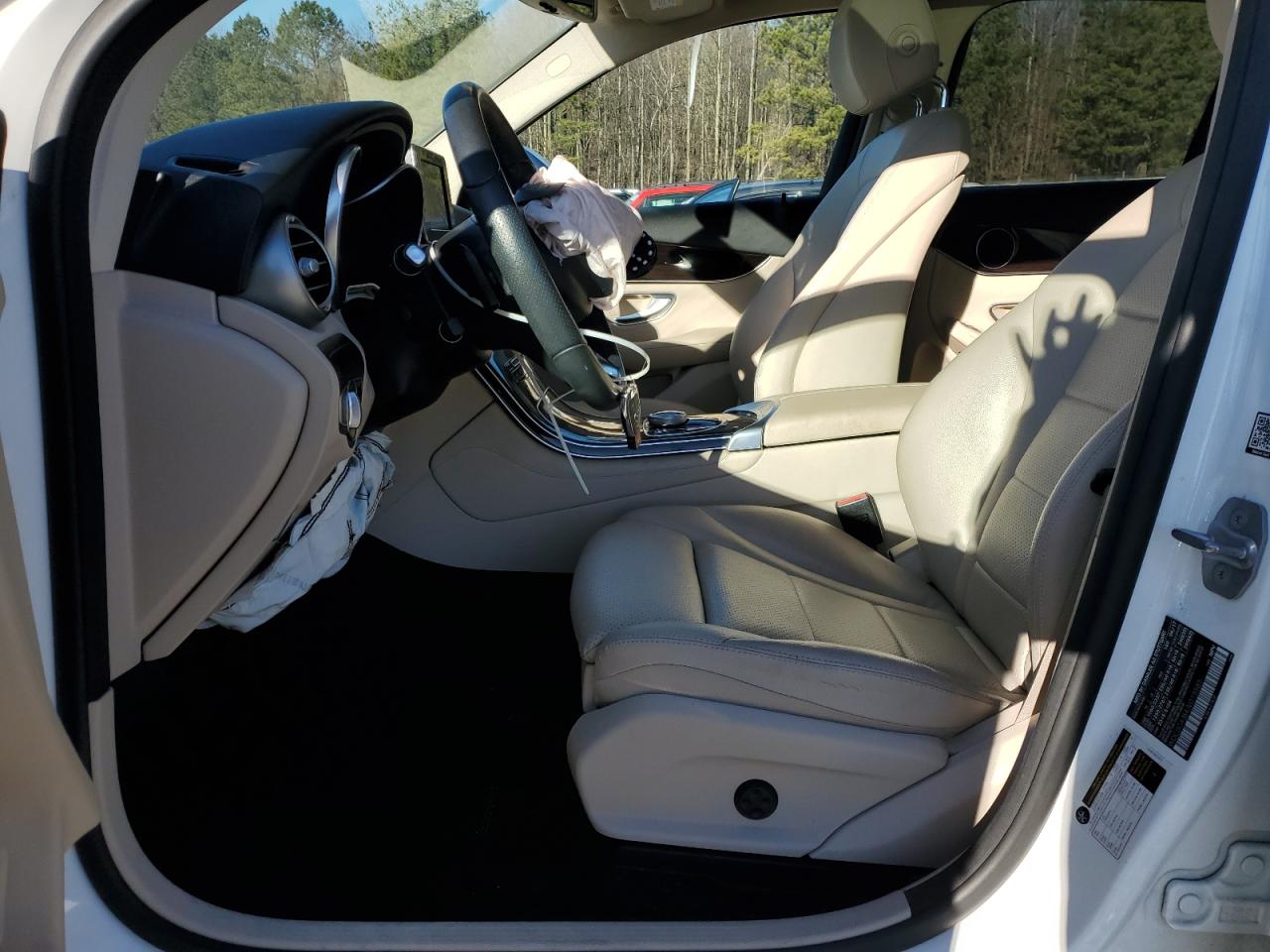 2018 Mercedes-Benz GLC - Image 7