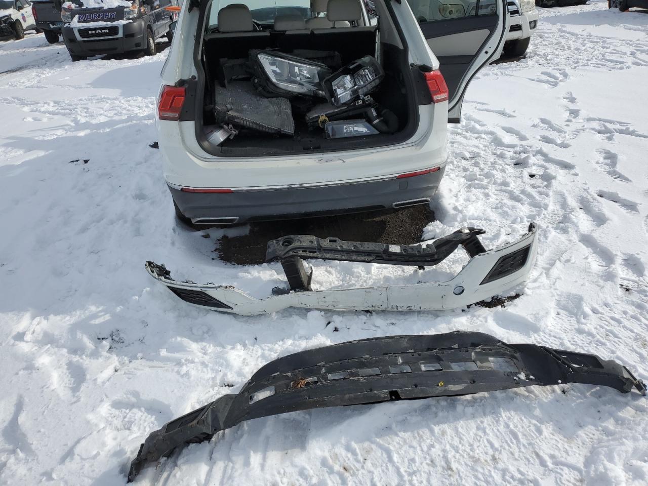 2018 Volkswagen Tiguan - Image 13