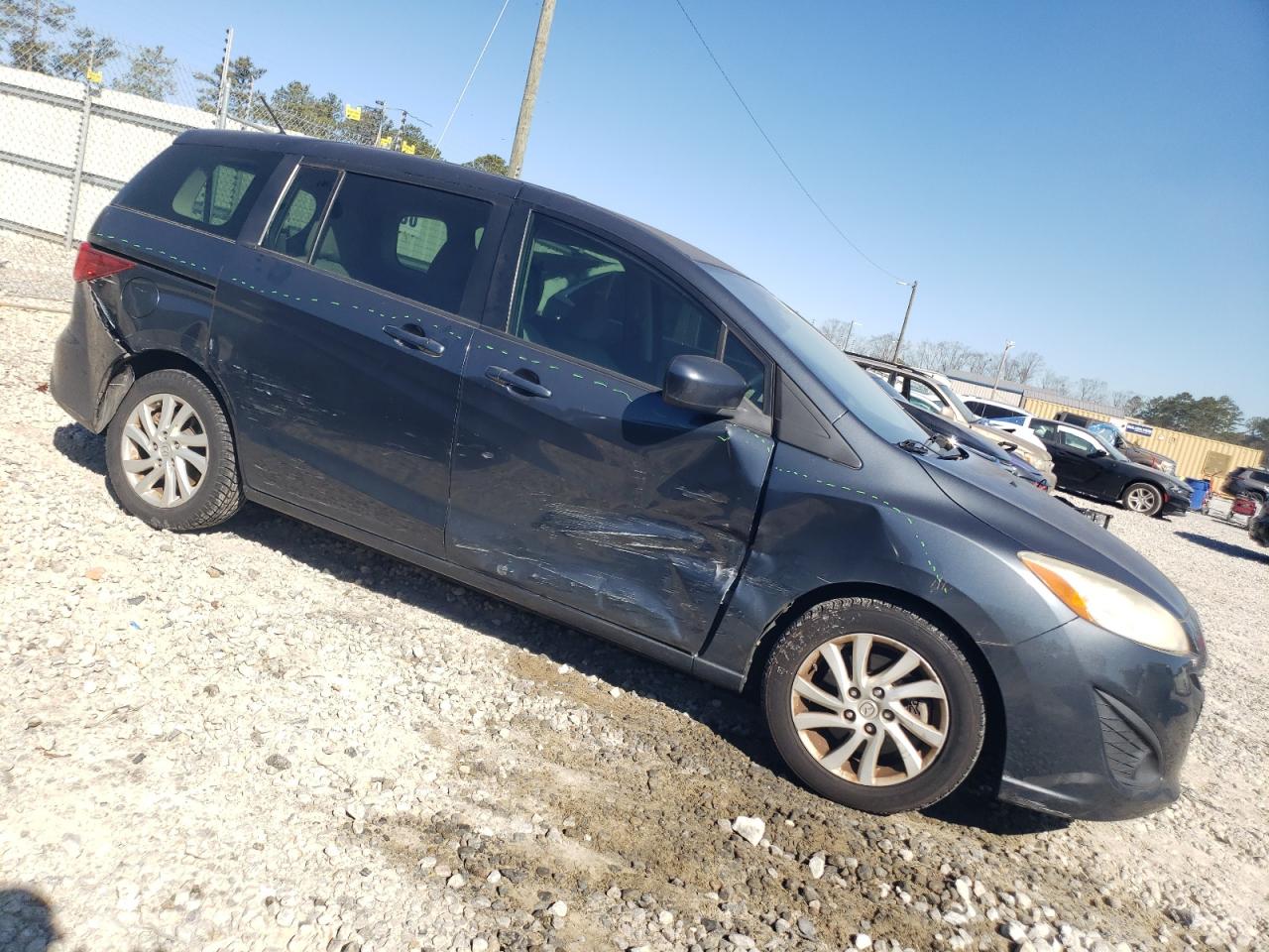 2012 Mazda 5 - Image 4