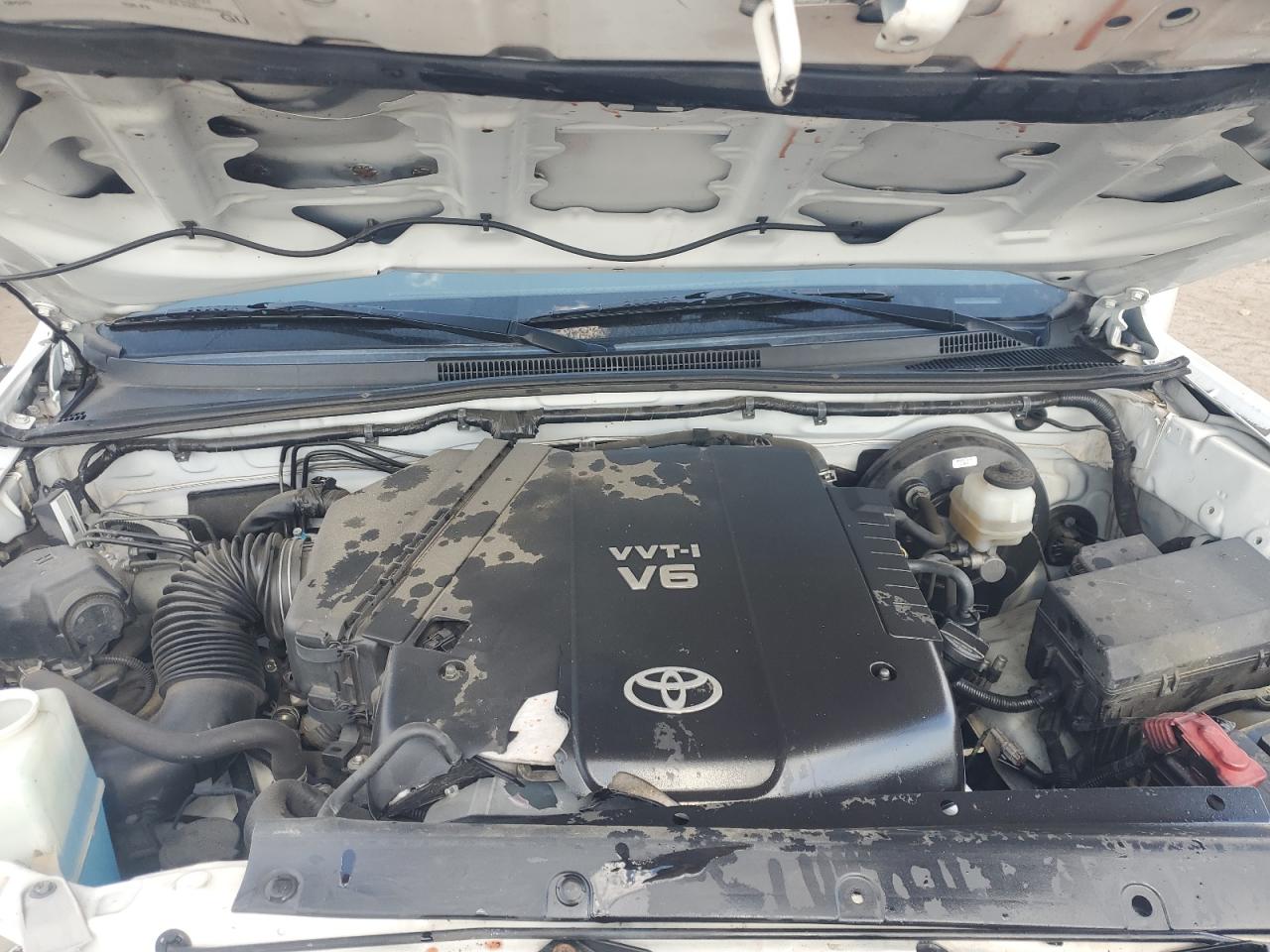 2012 Toyota Tacoma - Image 11