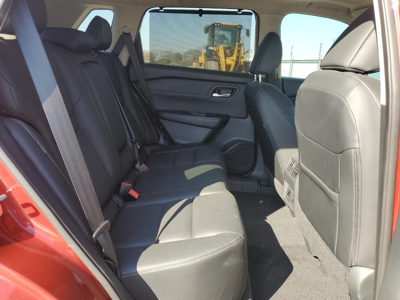 2024 Nissan Rogue - Image 11