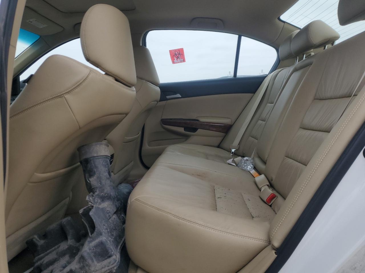 2012 Honda Accord - Image 10