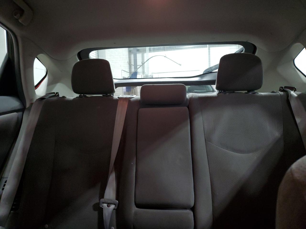 2010 Toyota Prius - Image 10