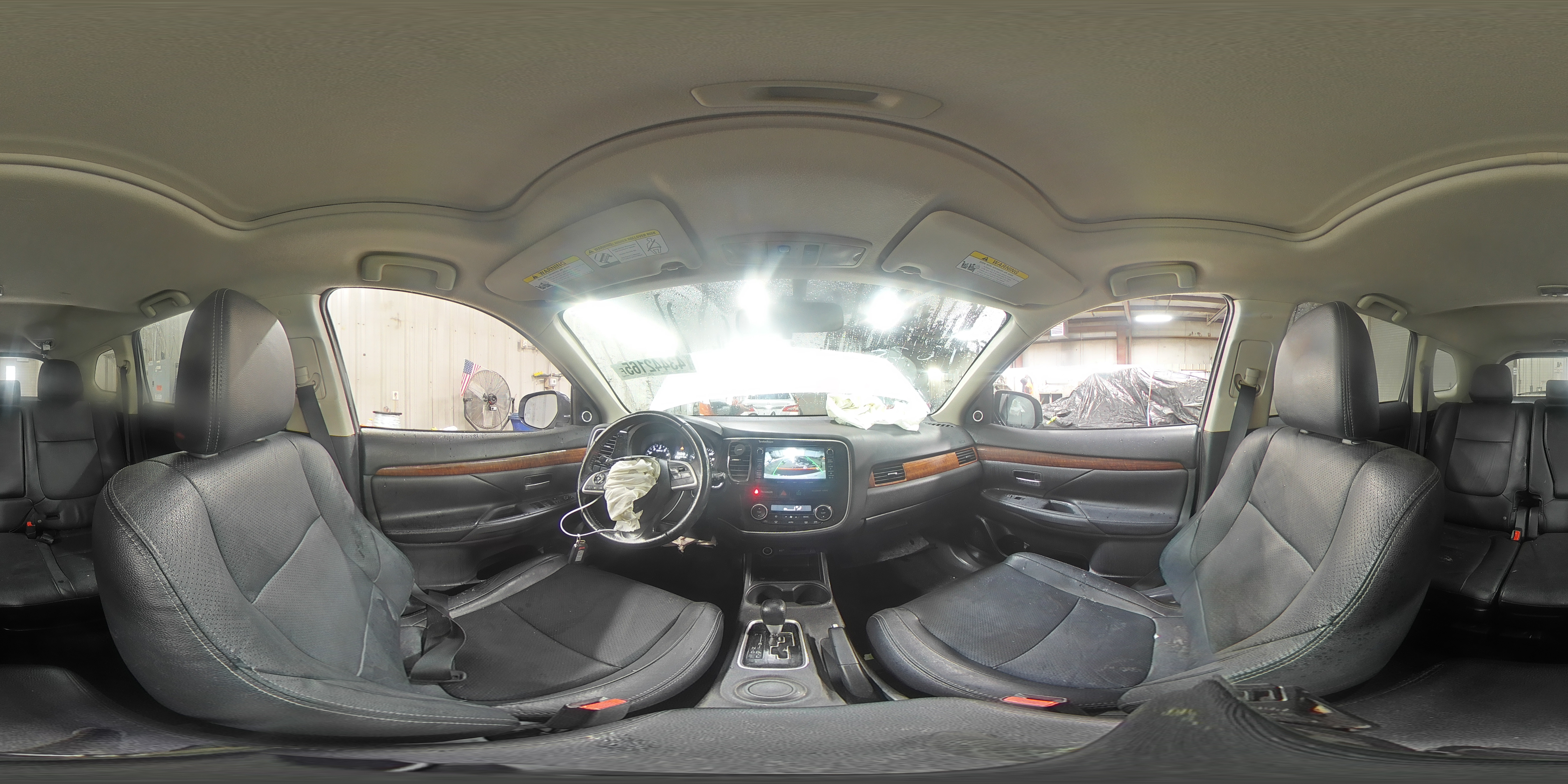 2014 Mitsubishi Outlander - Image 15
