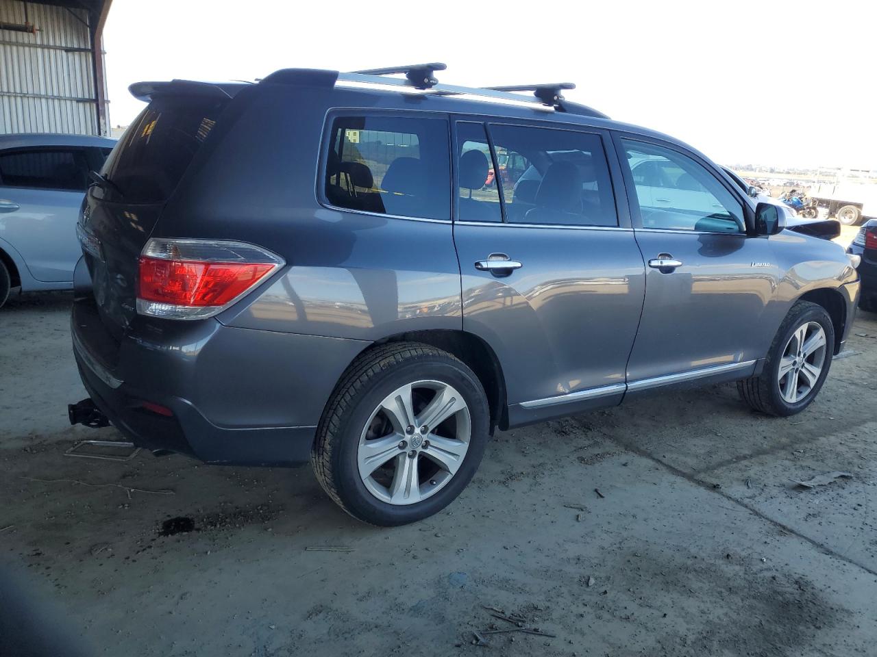 2012 Toyota Highlander - Image 3