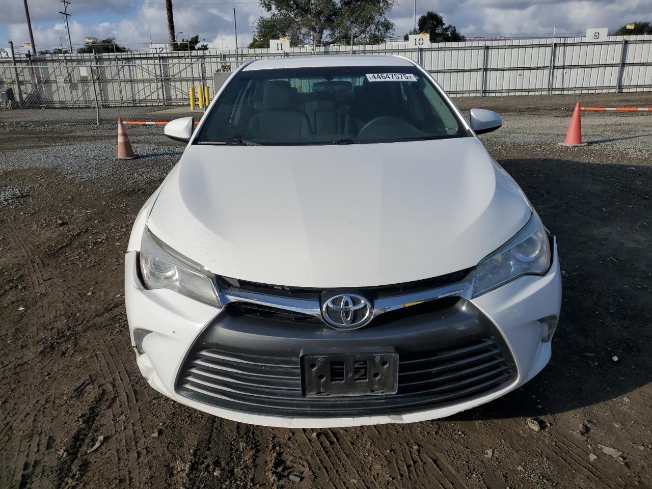 2015 Toyota Camry - Image 5