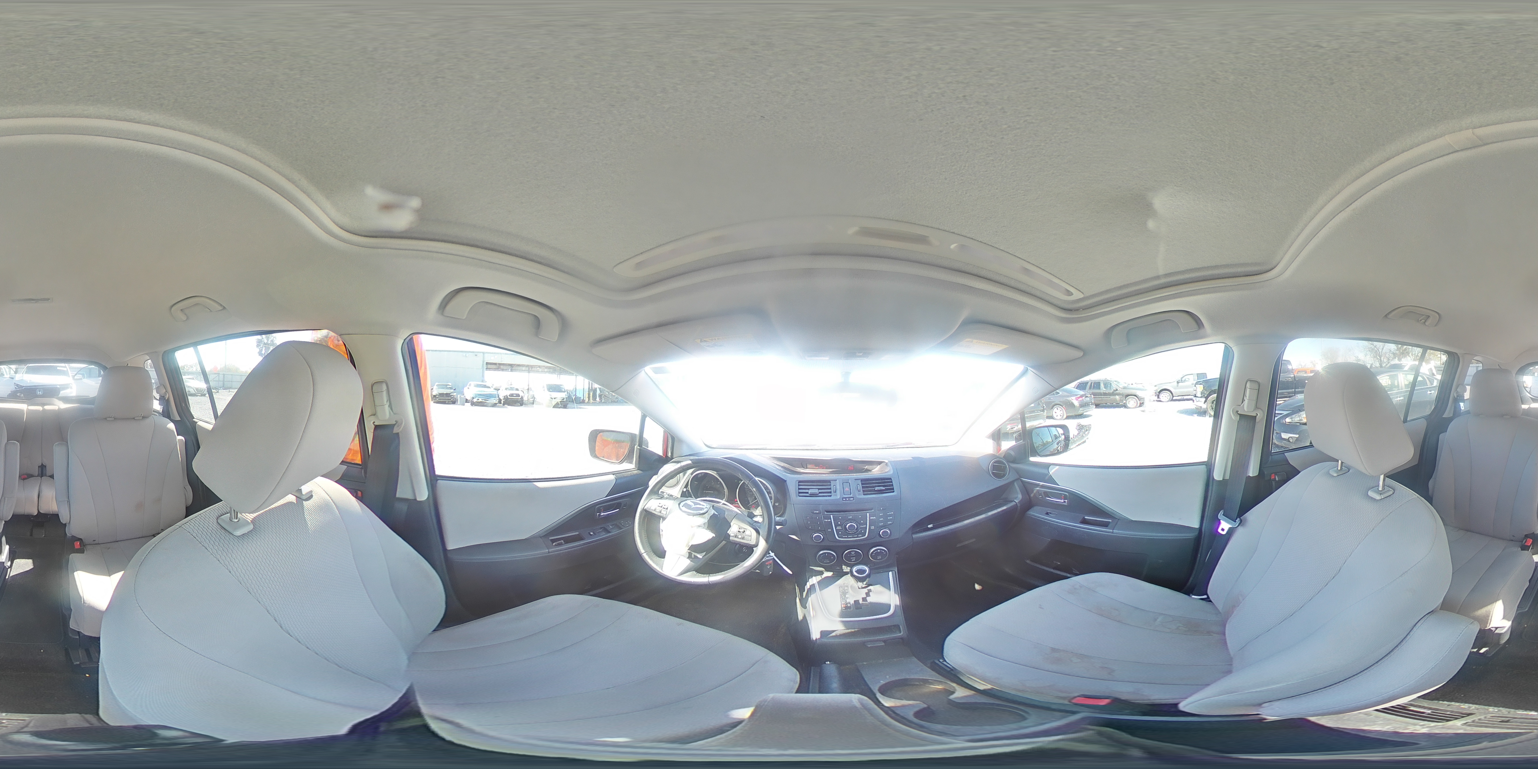 2014 Mazda 5 - Image 14