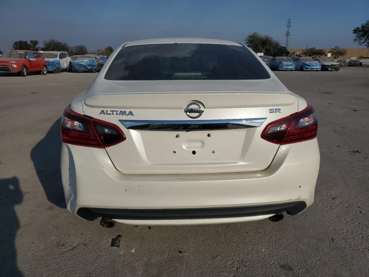 2017 Nissan Altima - Image 6