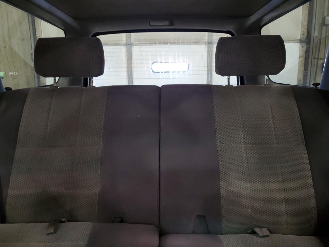 2002 Toyota 4Runner - Image 10