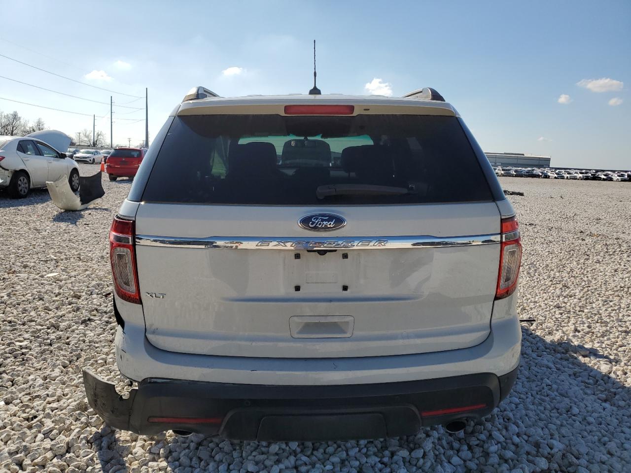 2012 Ford Explorer - Image 6