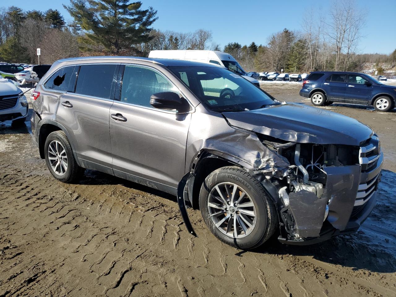 2019 Toyota Highlander - Image 4