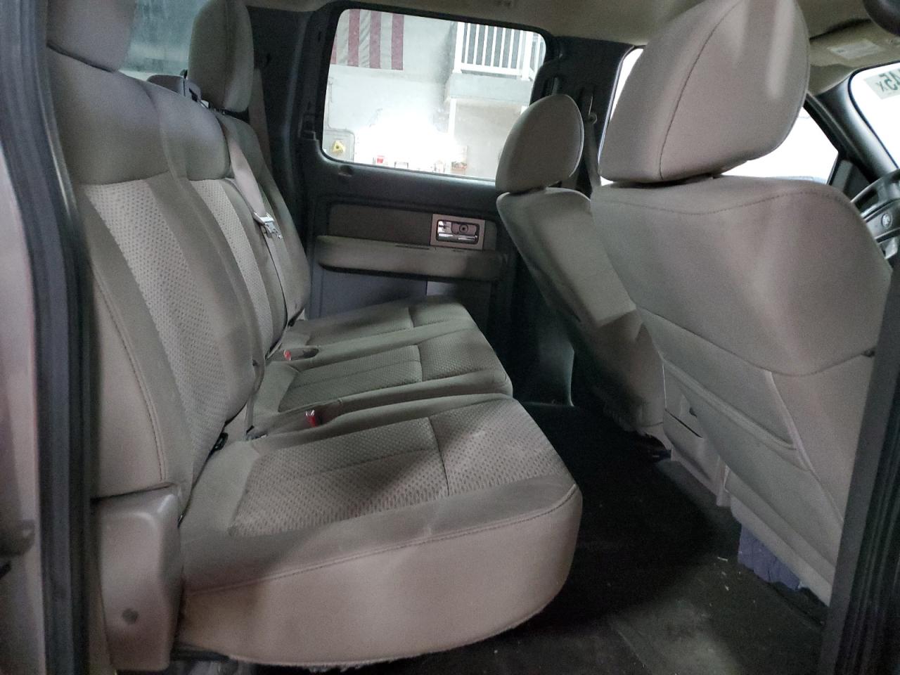 2010 Ford F-150 - Image 10