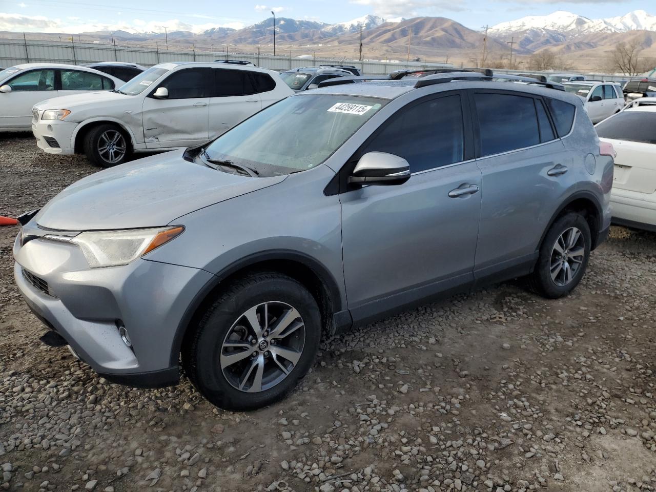 2017 Toyota RAV 4 - Image 1