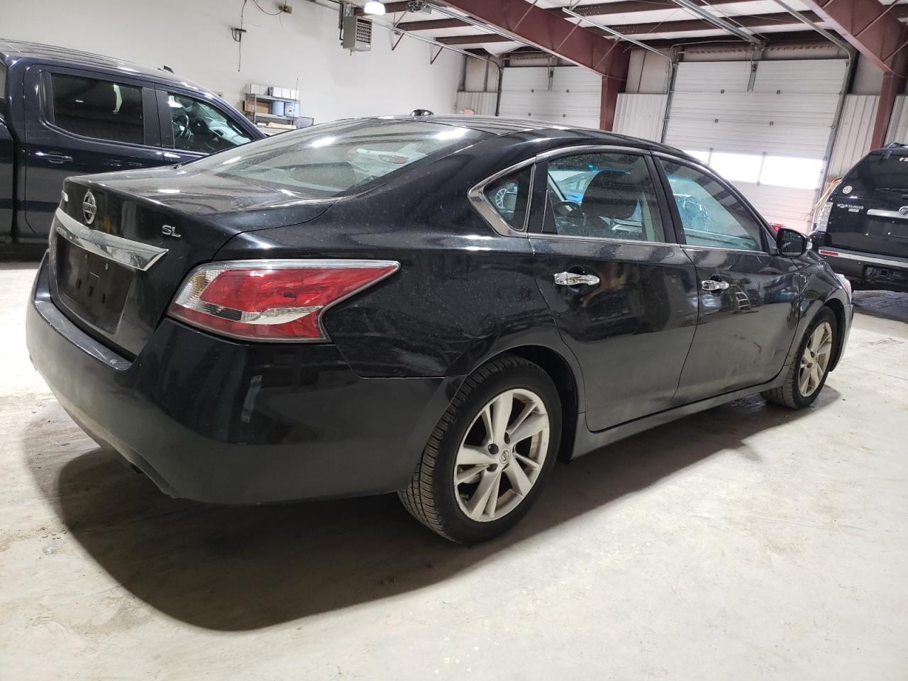 2015 Nissan Altima - Image 3