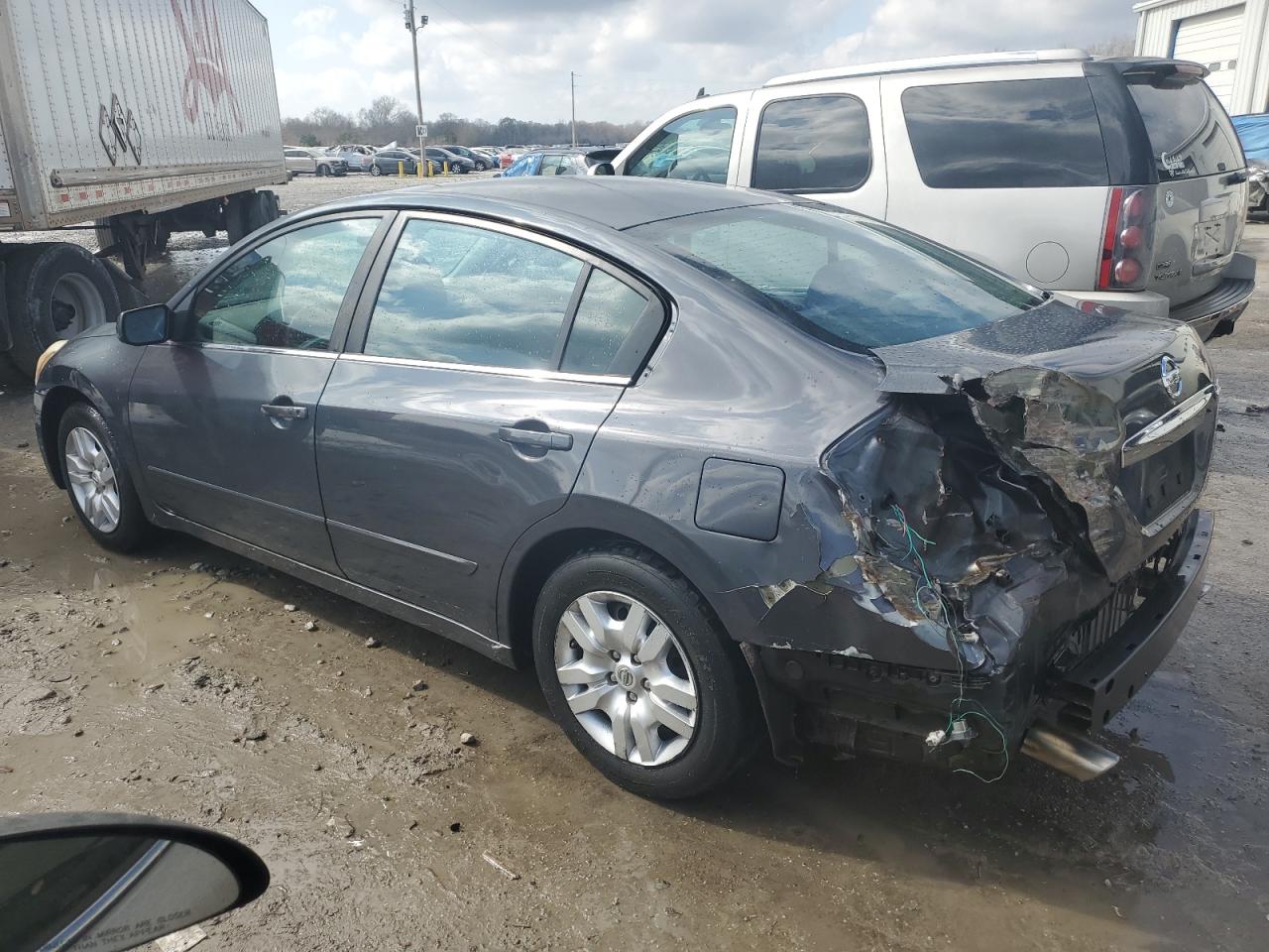 2011 Nissan Altima - Image 2